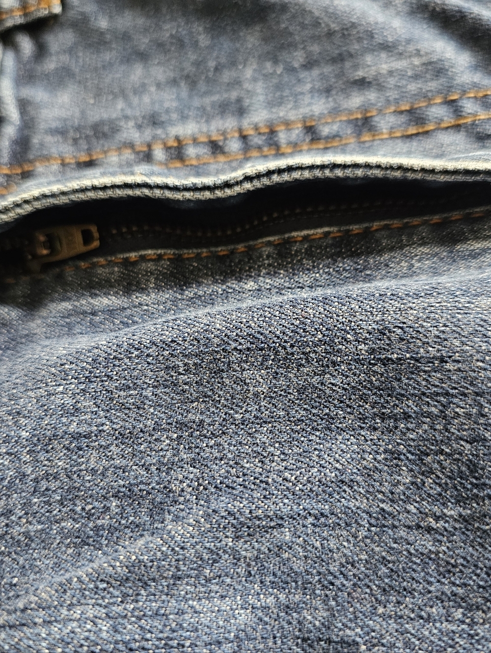 Liz Claiborne Slim Straight Jeans in Dark Blue Wash - Picture 9 of 14